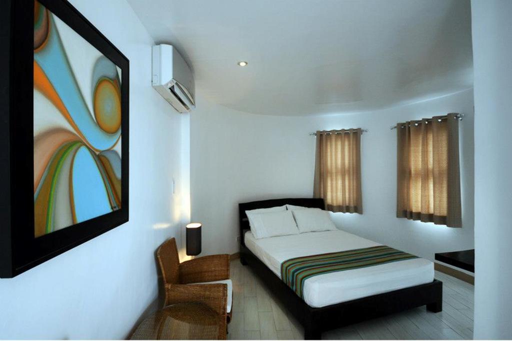 Bluewaves Westcliff Villa Balabag  ห้อง รูปภาพ