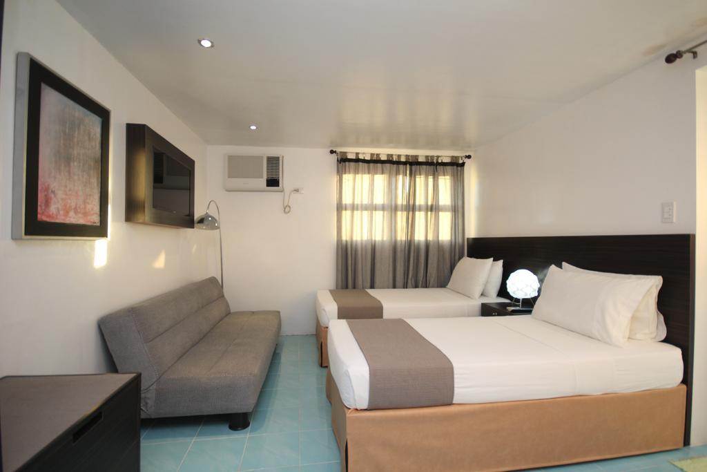 Bluewaves Westcliff Villa Balabag  ภายนอก รูปภาพ
